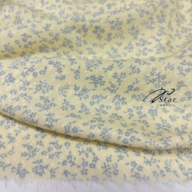 Zachte hangende lichtgele jacq - Soft Summer Yellow Clothing recensie en prijs