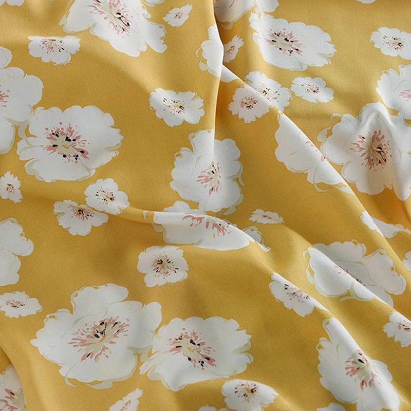 Wit Bloemenprint Op Mooi Geel  - Soft Summer Yellow Clothing recensie en prijs